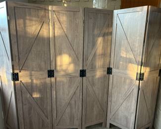Folding room divider