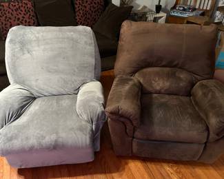 2 recliners