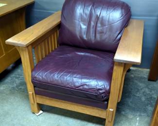 Flexsteel Mission Style Chair With Removeable Leather Cushions