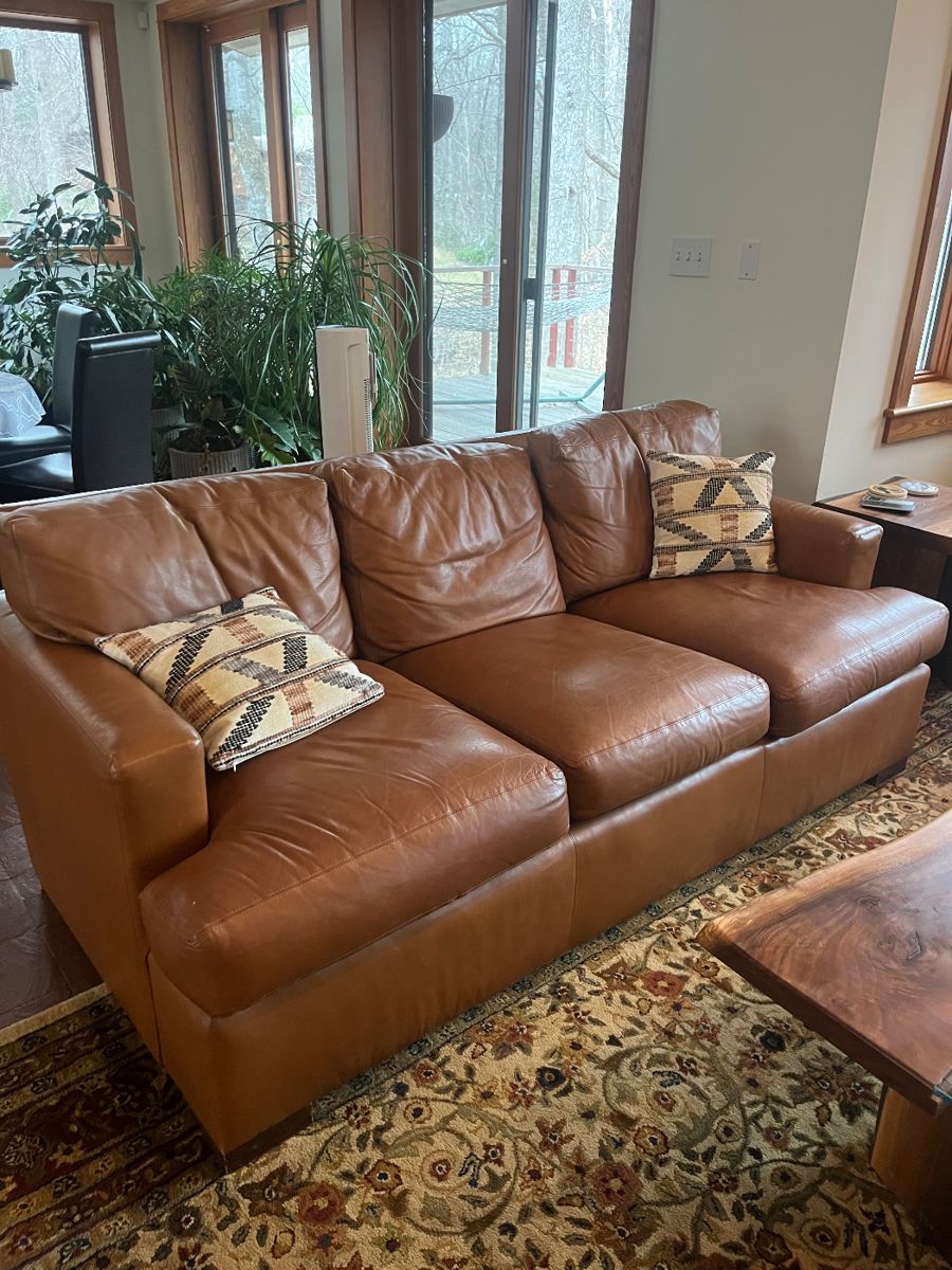 *Available for presale. Contact for pricing* Vintage Ralph Lauren brown leather sofas, matching pair. Beautiful brown patina. These are gorgeous luxury sofas. Light wear as shown in pictures. 