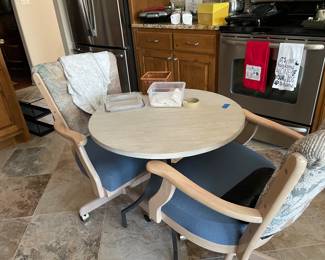 table w/2 chairs