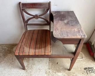 6510  Vintage Wooden Desk