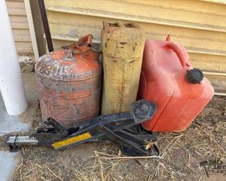 5102  3 Gas Cans and 1 GM Car Jack