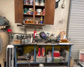 1178  Work Bench, Bench Grinder, Craftsman Lathe, Fire Extinguishers