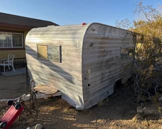 35  Cardinal Deluxe Travel Trailer