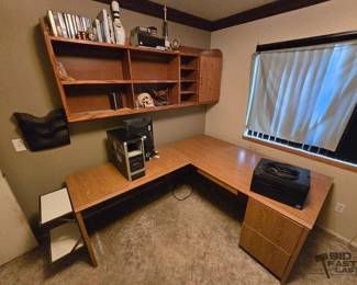 2550  Desk with Wall Mounted Shelving