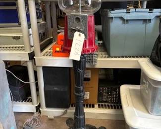 1228  Bubblegum Machine