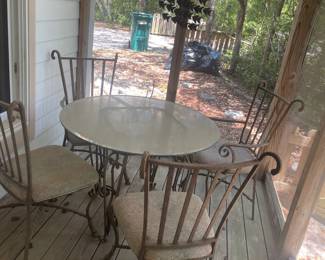 Selection of 4 outdoor furniture tables & chairs