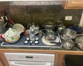 Packed kitchen!