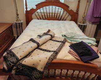 Love this Vintage Country/Western Style Standard Bed.  Two wonderful Vintage Lamps and Marble Top Stands. 