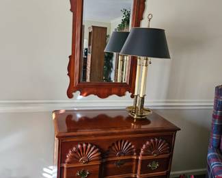 American Craftsman collection - Stanley Chest & Mirror 
