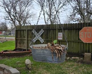 Hanging Tub Flower Bucket 
