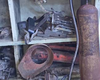 Gas Cans - Car Parts