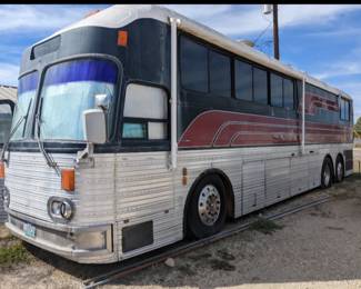 1967 Eagle Bus Conversion - This one is part of the estate but located in New Braunfels at a Storage Unit. I will be happy to meet you there.