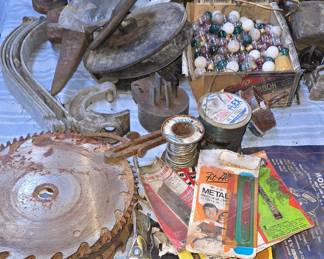 Very Old Lightbulbs - Blades - Hand Tools