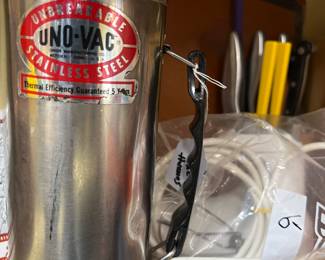 Uno-vac Thermos