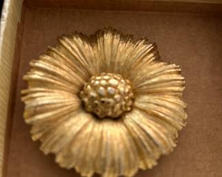 Vintage Brooches 