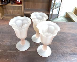 Indiana Glass Frosted White Pedestal Style Sundae Ice Cream tulip