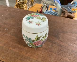 Hummingbird Decorated Covered Dish or Trinket Dish