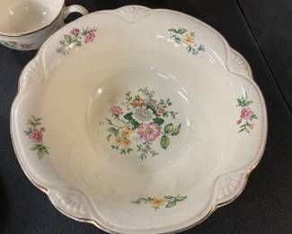 Homer Laughlin Serving Bowl Virginia Rose Pattern
