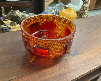 L.G. Wrigth Amberina Daisy & Button 3 Footed Bowl