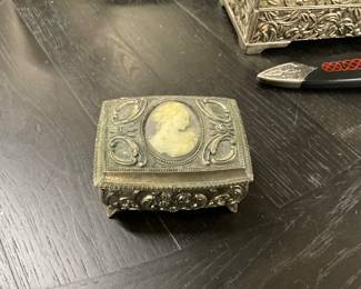 Japan Cameo Trinket Box