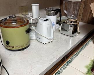Kitchen appliances 