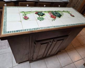 Movable kitchen island 