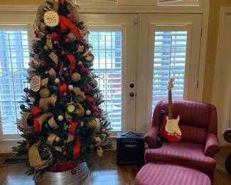 That Christmas tree will be sold in its entirety.