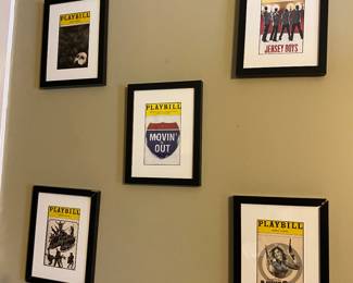 What's a guy gotta do to see some Neil Simon?
