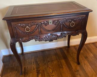 Stunning Wellington Hall table.