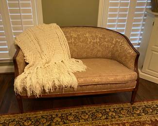 Adorable settee.