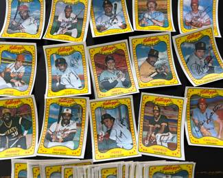 Set of 1981 Kellogg’s 3D Baseball cards 