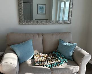 Gorgeous love seat and mirror 