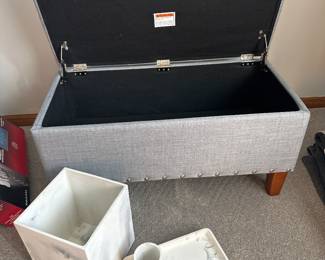 Upholstered Bench, Bathroom Items