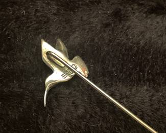 JAMES AVERY RETIRED HUMMINGBIRD PIN