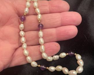 FRESH WATER PEARLS NECKLACE