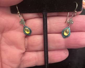 TINY HOLLY YASHI SEMI PRECIOUS STONES EARRINGS CALIFORNIA DESIGNER WELL KNOWN