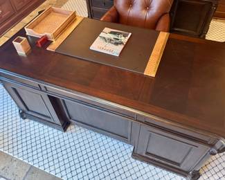 Office Desks