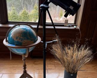 Tasco Telescope, Rand McNally Globe