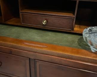 Details of Hekman secretary