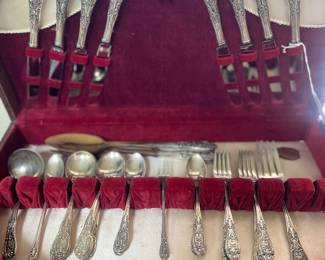 Easterling sterling silver flatware, Southern Grandeur