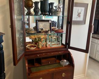 Beautiful Hekman secretary