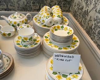 WEDGWOOD China “King Cup”