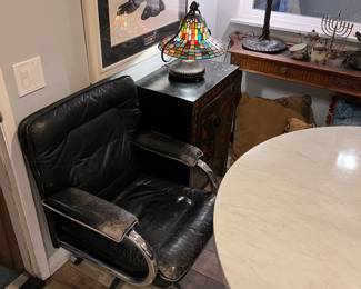 Vintage Mariani leather and chrome chair from PACE.