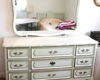 133 - French Provincial 9-Drawer Dresser w/ Mirror 60" x 62" x 20"