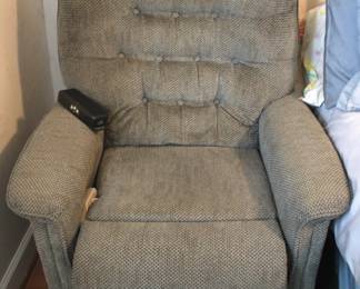146 - Electric Lift Chair - 45" x 36" x 29" You are buying a used as-is electric/electronic item. We do not guarantee all components are present, and if it is not expressly stated, it is untested.