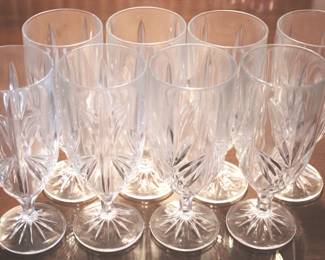 257 - Set of 8 Glasses - 3.5" Tall