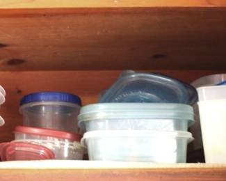 181 - Shelf Lot of Items