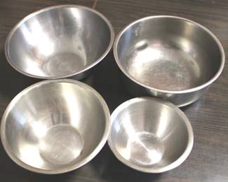 206 - 4 Metal Mixing Bowls